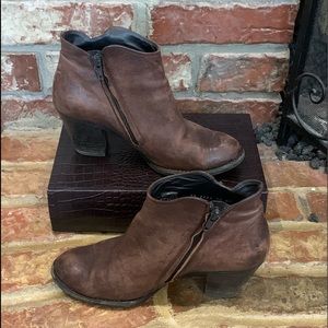 Paul Green 'Aubrey' Bootie - Leather -